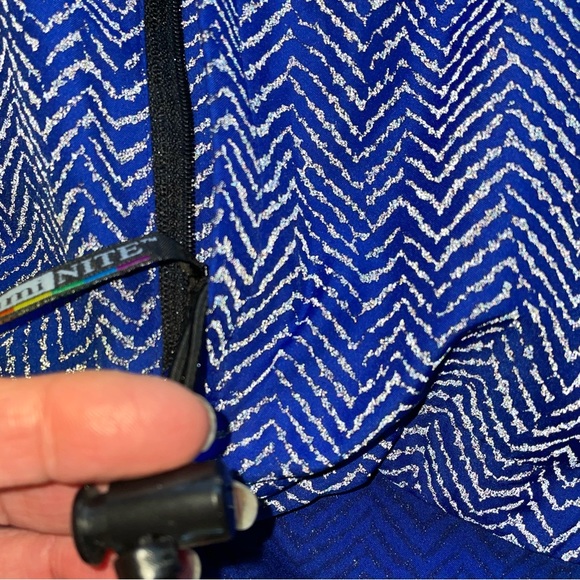 Illuminite Women's Large Blue  Chevron Reflective Jacket Vented Packable - Picture 6 of 10